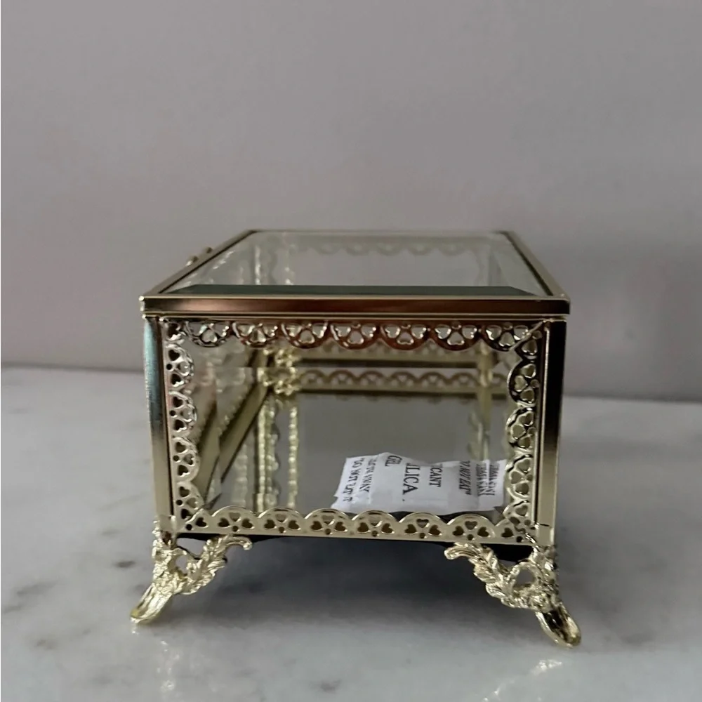 Elegant Gold Jewelry Box with Bow Detail vintage style